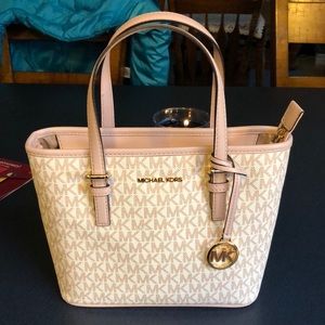 Small Michael Kors tote gently loved
